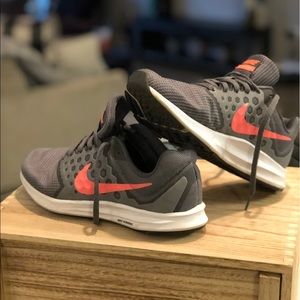 Nike Downshifter 7 - Gray & Pink - sz 7W